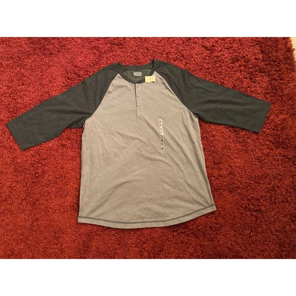 NEW Levi’s Henley Shirt Men’s Size XL 3/4 Sleeve Gray